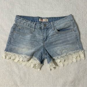 l.e.i. Shorts Size 1 Regular
